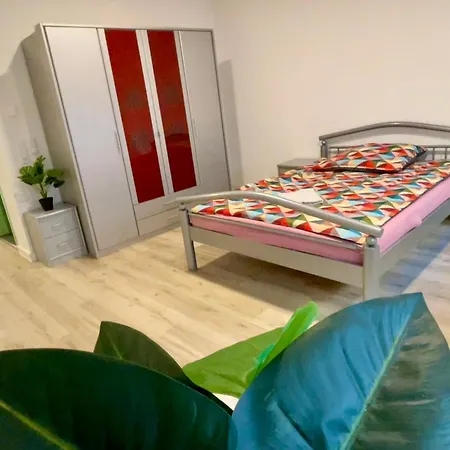 Neu Goldstadt Wunderschoenes 2 Zimmer Apartament Schloessle Zentrum Pforzheim Exterior photo
