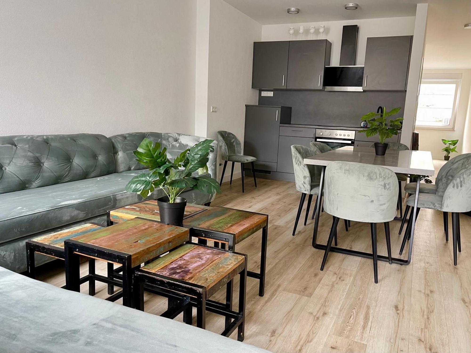 Neu Goldstadt Wunderschoenes 2 Schloessle Zentrum * Pforzheim
